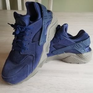 Nike Shoes - Mens Nike Air Huarache sneakers Nike Shoes - Mens Nike Air Huarache sneakers